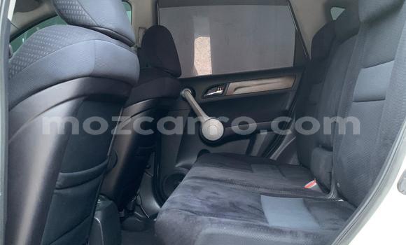 Comprar Usado Honda CR-V Branco Carro em Maputo em Maputo Comprar Usado Honda CR-V Branco Carro em Maputo em Maputo