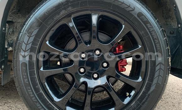 Comprar Usado Honda CR-V Branco Carro em Maputo em Maputo Comprar Usado Honda CR-V Branco Carro em Maputo em Maputo