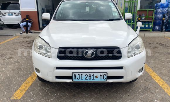 Buy Used Toyota RAV4 White Car in Maputo in Maputo Buy Used Toyota RAV4 White Car in Maputo in Maputo