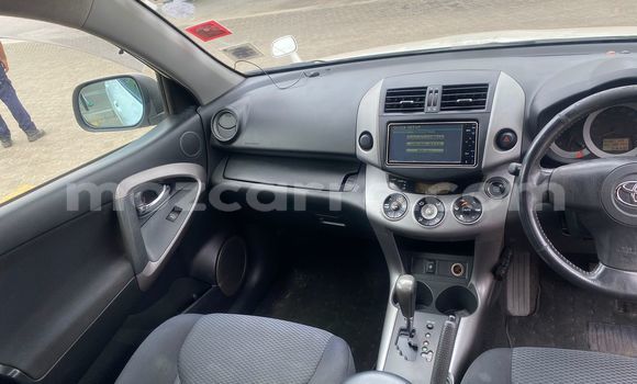 Buy Used Toyota RAV4 White Car in Maputo in Maputo Buy Used Toyota RAV4 White Car in Maputo in Maputo