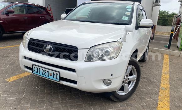 Buy Used Toyota RAV4 White Car in Maputo in Maputo Buy Used Toyota RAV4 White Car in Maputo in Maputo