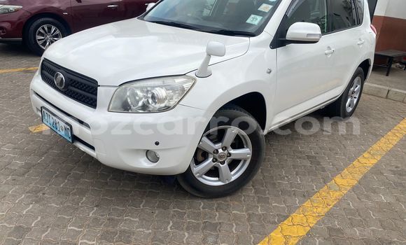 Buy Used Toyota RAV4 White Car in Maputo in Maputo Buy Used Toyota RAV4 White Car in Maputo in Maputo