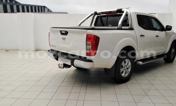 Buy Used Nissan Navara White Car in Xai-Xai in Gaza Buy Used Nissan Navara White Car in Xai-Xai in Gaza