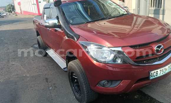 Comprar Usado Mazda BT-50 Vermelho Carro em Maputo em Maputo Comprar Usado Mazda BT-50 Vermelho Carro em Maputo em Maputo