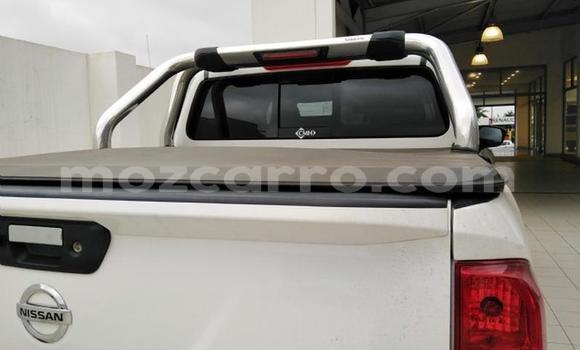 Buy Used Nissan Navara White Car in Xai-Xai in Gaza Buy Used Nissan Navara White Car in Xai-Xai in Gaza