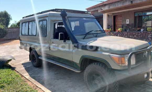 Nunua Ilio tumika Toyota Land Cruiser Other Gari ndani ya Maputo nchini Maputo Nunua Ilio tumika Toyota Land Cruiser Other Gari ndani ya Maputo nchini Maputo