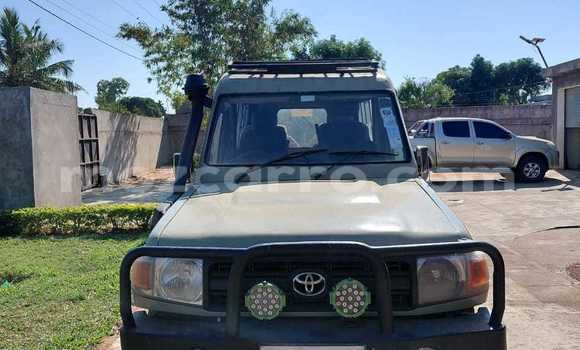 Nunua Ilio tumika Toyota Land Cruiser Other Gari ndani ya Maputo nchini Maputo Nunua Ilio tumika Toyota Land Cruiser Other Gari ndani ya Maputo nchini Maputo