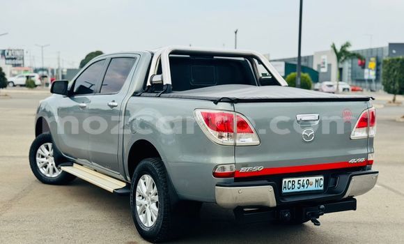 Tenga Tsaru Mazda BT-50 Zvimwe Mota in Maputo in Maputo Tenga Tsaru Mazda BT-50 Zvimwe Mota in Maputo in Maputo