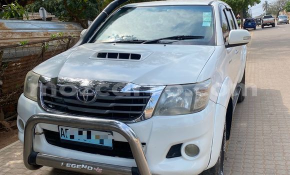 Comprar Usado Toyota Hilux Branco Carro em Maputo em Maputo Comprar Usado Toyota Hilux Branco Carro em Maputo em Maputo