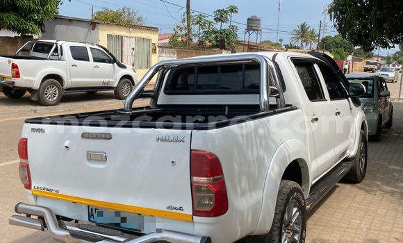 Buy Used Toyota Hilux White Car in Maputo in Maputo Buy Used Toyota Hilux White Car in Maputo in Maputo