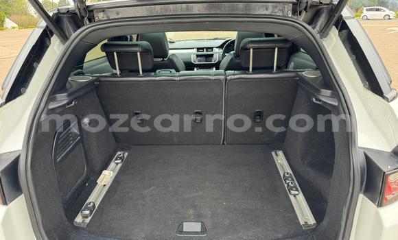 Nunua Ilio tumika Range Rover Range Rover Nyeupe Gari ndani ya Maputo nchini Maputo Nunua Ilio tumika Range Rover Range Rover Nyeupe Gari ndani ya Maputo nchini Maputo