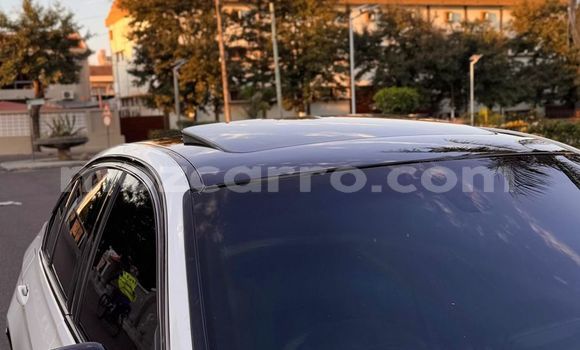 Comprar Usado BMW 3200 Branco Carro em Maputo em Maputo Comprar Usado BMW 3200 Branco Carro em Maputo em Maputo