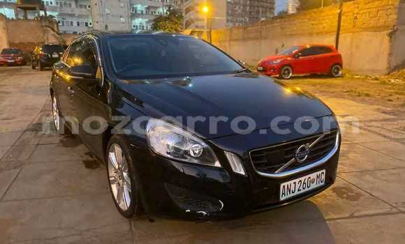 Nunua Ilio tumika Volvo S60 Nyeusi Gari ndani ya Maputo nchini Maputo Nunua Ilio tumika Volvo S60 Nyeusi Gari ndani ya Maputo nchini Maputo