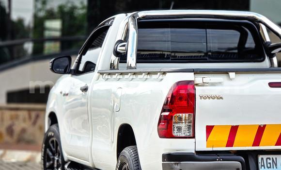 Buy Used Toyota Hilux White Car in Maputo in Maputo Buy Used Toyota Hilux White Car in Maputo in Maputo
