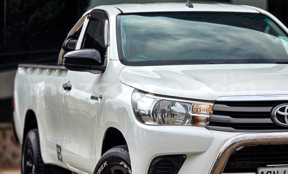 Buy Used Toyota Hilux White Car in Maputo in Maputo Buy Used Toyota Hilux White Car in Maputo in Maputo