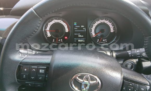 Nunua Ilio tumika Toyota Hilux Nyekundu Gari ndani ya Maputo nchini Maputo Nunua Ilio tumika Toyota Hilux Nyekundu Gari ndani ya Maputo nchini Maputo