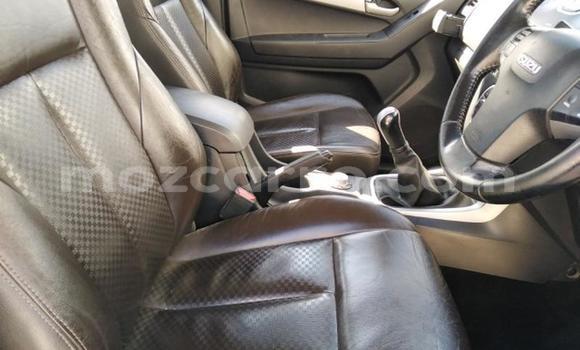 Tenga Tsaru Isuzu KB Chena Mota in Xai-Xai in Gaza Tenga Tsaru Isuzu KB Chena Mota in Xai-Xai in Gaza