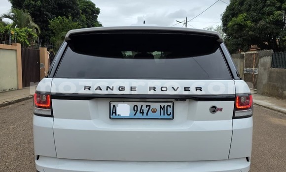 Nunua Mpya Range Rover Range Rover Nyeupe Gari ndani ya Maputo nchini Maputo Nunua Mpya Range Rover Range Rover Nyeupe Gari ndani ya Maputo nchini Maputo