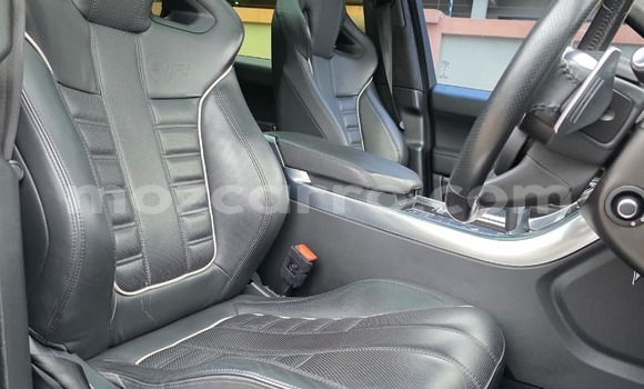 Nunua Mpya Range Rover Range Rover Nyeupe Gari ndani ya Maputo nchini Maputo Nunua Mpya Range Rover Range Rover Nyeupe Gari ndani ya Maputo nchini Maputo