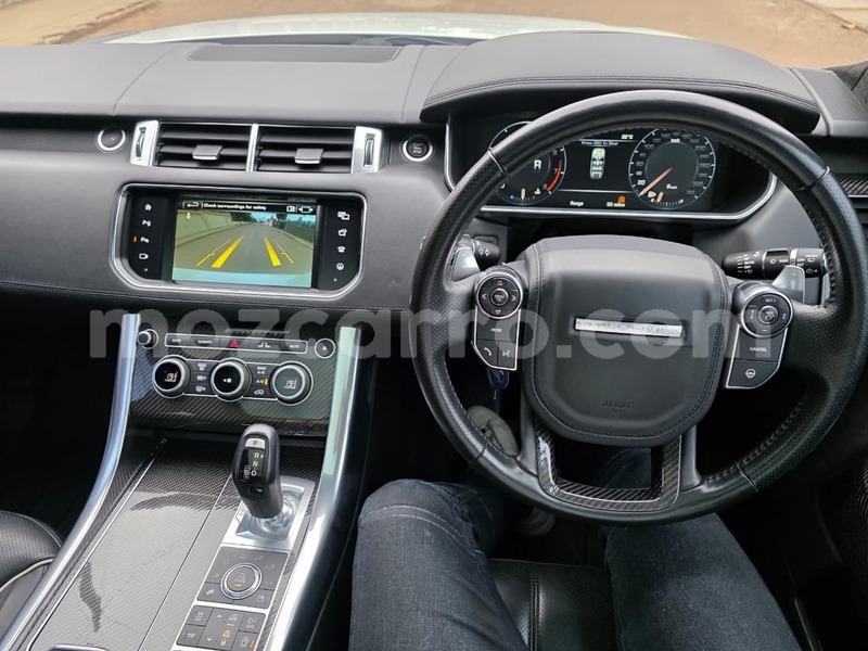 Big with watermark range rover range rover maputo maputo 39870