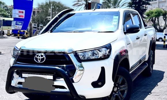 Buy New Toyota Hilux White Car in Maputo in Maputo Buy New Toyota Hilux White Car in Maputo in Maputo