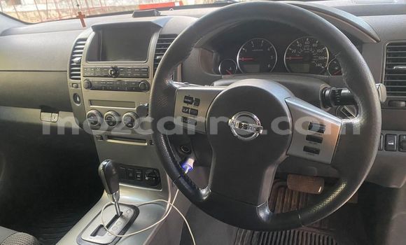 Buy Used Nissan Pathfinder Blue Car in Maputo in Maputo Buy Used Nissan Pathfinder Blue Car in Maputo in Maputo