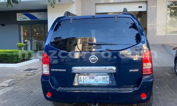 Buy Used Nissan Pathfinder Blue Car in Maputo in Maputo Buy Used Nissan Pathfinder Blue Car in Maputo in Maputo