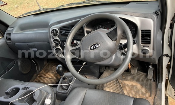 Nunua Ilio tumika Kia K5 Nyeupe Gari ndani ya Maputo nchini Maputo Nunua Ilio tumika Kia K5 Nyeupe Gari ndani ya Maputo nchini Maputo