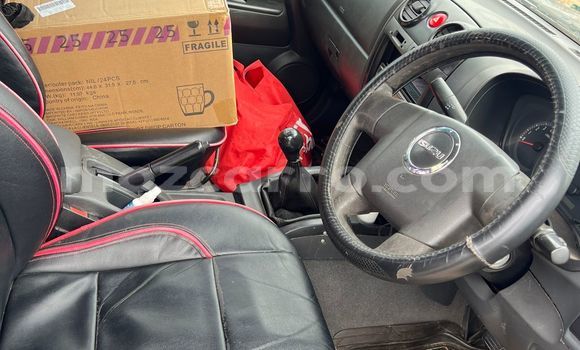 Nunua Ilio tumika Isuzu D-MAX Other Gari ndani ya Maputo nchini Maputo Nunua Ilio tumika Isuzu D-MAX Other Gari ndani ya Maputo nchini Maputo