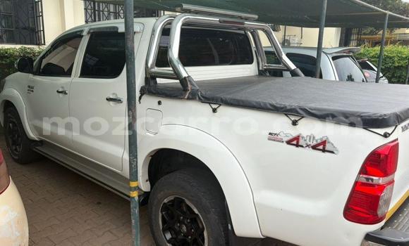 Tenga Tsaru Toyota Hilux Chena Mota in Maputo in Maputo Tenga Tsaru Toyota Hilux Chena Mota in Maputo in Maputo