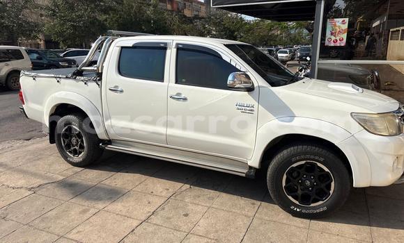 Tenga Tsaru Toyota Hilux Chena Mota in Maputo in Maputo Tenga Tsaru Toyota Hilux Chena Mota in Maputo in Maputo