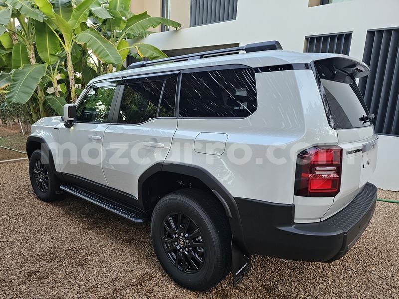 Big with watermark toyota land cruiser prado maputo maputo 39909