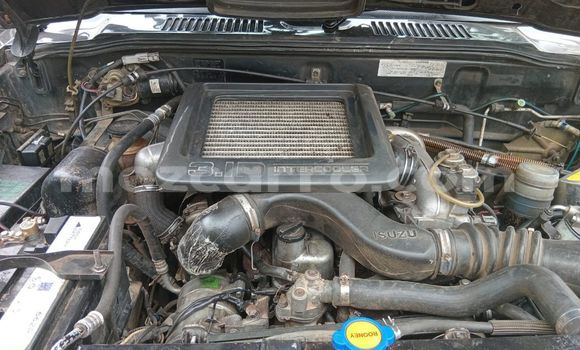 Tenga Tsaru Isuzu Bighorn Zvimwe Mota in Maputo in Maputo Tenga Tsaru Isuzu Bighorn Zvimwe Mota in Maputo in Maputo