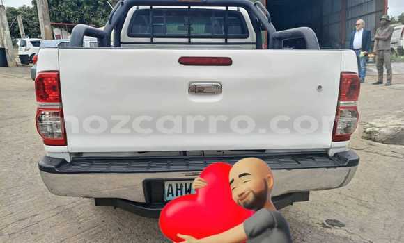 Buy Used Toyota Hilux White Car in Maputo in Maputo Buy Used Toyota Hilux White Car in Maputo in Maputo