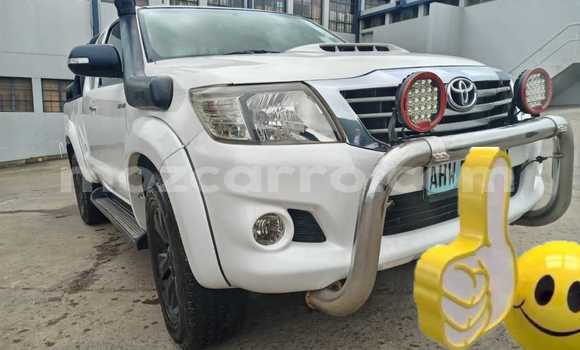 Buy Used Toyota Hilux White Car in Maputo in Maputo Buy Used Toyota Hilux White Car in Maputo in Maputo