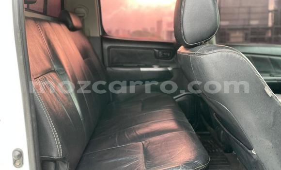 Buy Used Toyota Hilux White Car in Maputo in Maputo Buy Used Toyota Hilux White Car in Maputo in Maputo