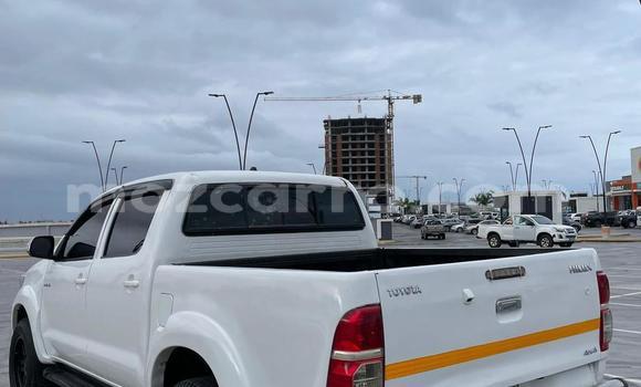 Buy Used Toyota Hilux White Car in Maputo in Maputo Buy Used Toyota Hilux White Car in Maputo in Maputo