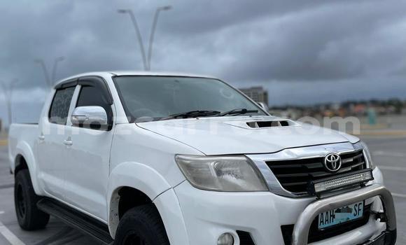 Buy Used Toyota Hilux White Car in Maputo in Maputo Buy Used Toyota Hilux White Car in Maputo in Maputo