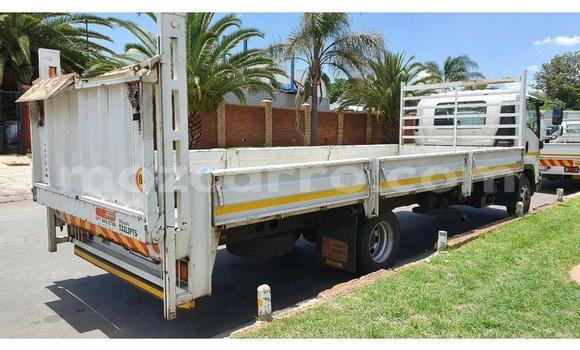 Buy Used Isuzu FTR 850 White Truck in Gilé in Zambezia Buy Used Isuzu FTR 850 White Truck in Gilé in Zambezia