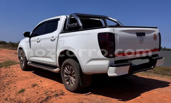 Buy Used Mazda BT-50 White Car in Maputo in Maputo Buy Used Mazda BT-50 White Car in Maputo in Maputo