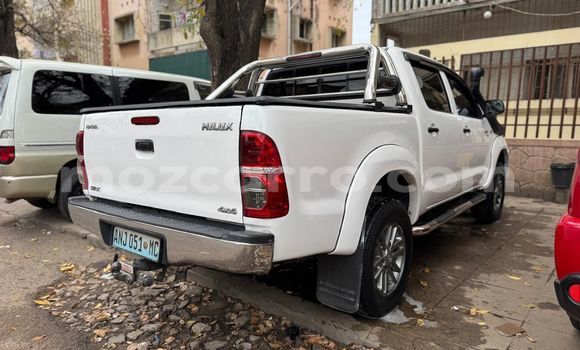 Comprar Usado Toyota Hilux Branco Carro em Maputo em Maputo Comprar Usado Toyota Hilux Branco Carro em Maputo em Maputo