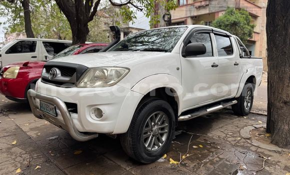 Comprar Usado Toyota Hilux Branco Carro em Maputo em Maputo Comprar Usado Toyota Hilux Branco Carro em Maputo em Maputo