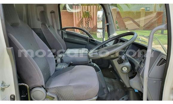 Buy Used Isuzu FTR 850 White Truck in Gilé in Zambezia Buy Used Isuzu FTR 850 White Truck in Gilé in Zambezia