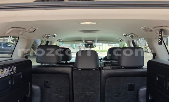 Buy Used Toyota Land Cruiser White Car in Maputo in Maputo Buy Used Toyota Land Cruiser White Car in Maputo in Maputo