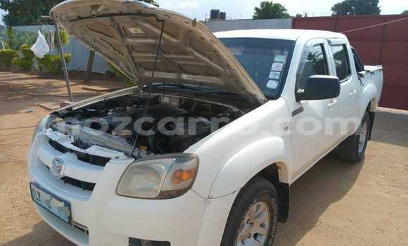 Tenga Tsaru Mazda BT-50 Chena Mota in Maputo in Maputo Tenga Tsaru Mazda BT-50 Chena Mota in Maputo in Maputo