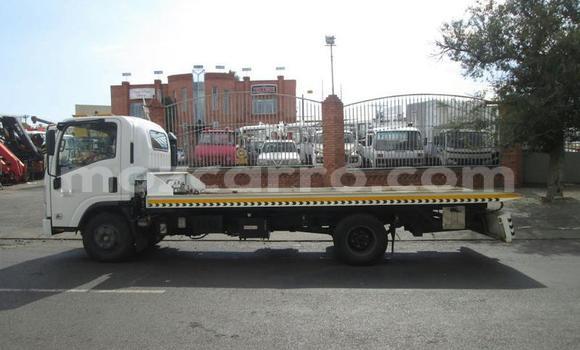 Tenga Tsaru Isuzu FTR 850 Chena Rori in Gilé in Zambezia Tenga Tsaru Isuzu FTR 850 Chena Rori in Gilé in Zambezia