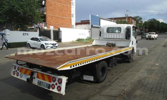 Tenga Tsaru Isuzu FTR 850 Chena Rori in Gilé in Zambezia Tenga Tsaru Isuzu FTR 850 Chena Rori in Gilé in Zambezia