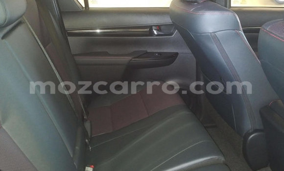 Buy Used Toyota Hilux White Car in Maputo in Maputo Buy Used Toyota Hilux White Car in Maputo in Maputo