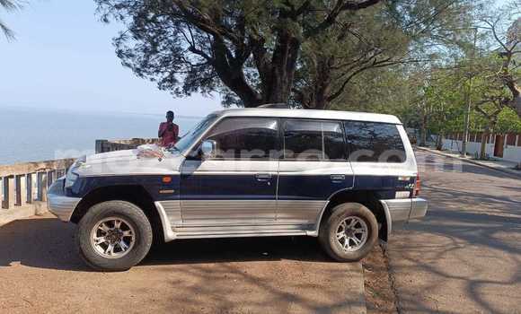 Buy New Mitsubishi Pajero Blue Car in Maputo in Maputo Buy New Mitsubishi Pajero Blue Car in Maputo in Maputo