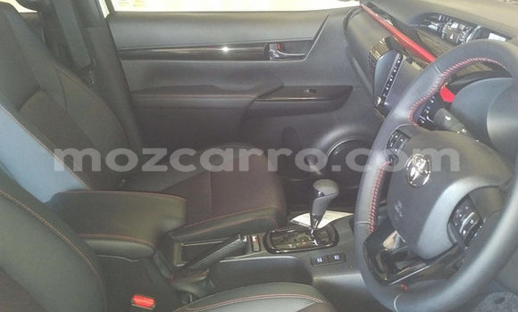 Buy Used Toyota Hilux White Car in Maputo in Maputo Buy Used Toyota Hilux White Car in Maputo in Maputo